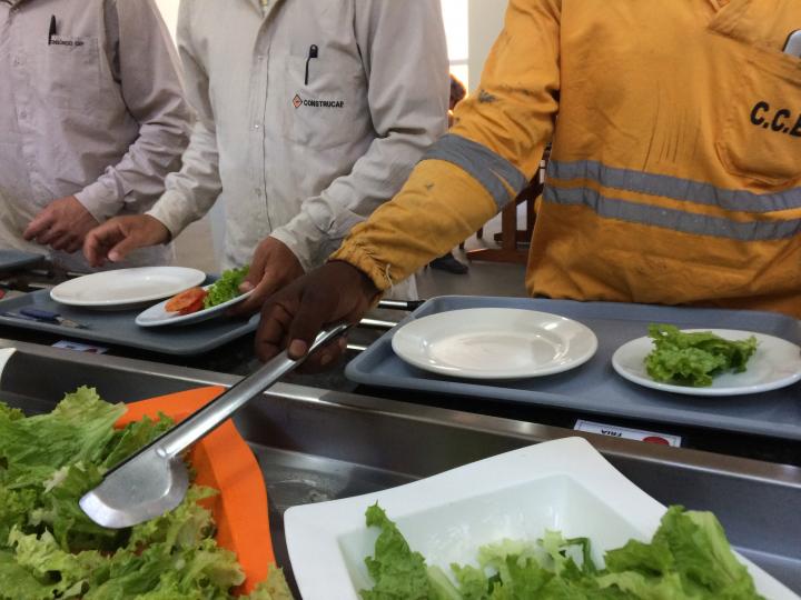 Refeição-coletiva-para-o-canteiro-de-obras-da-Construcap-em-Campinas-é-atendida-pela-Nutrivigor-10